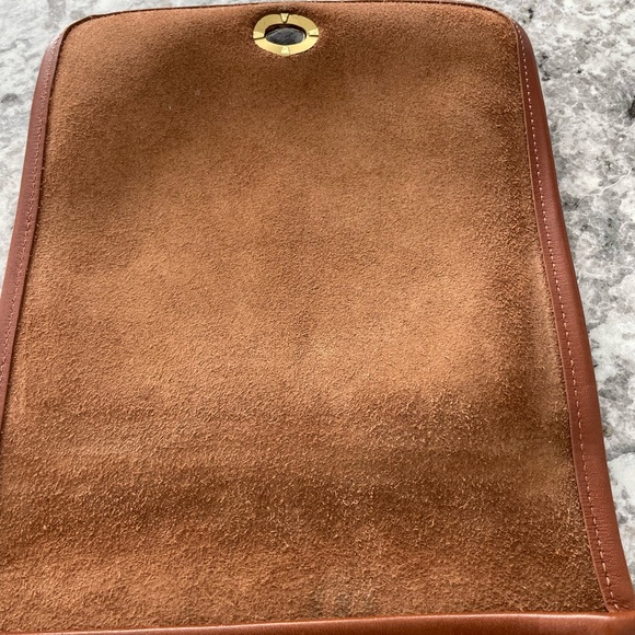 Vintage Coach Companion Flap Bag in brown leather - Picture 12 of 15